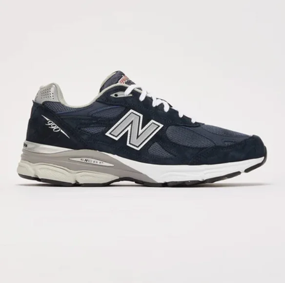 New Balance 990v3