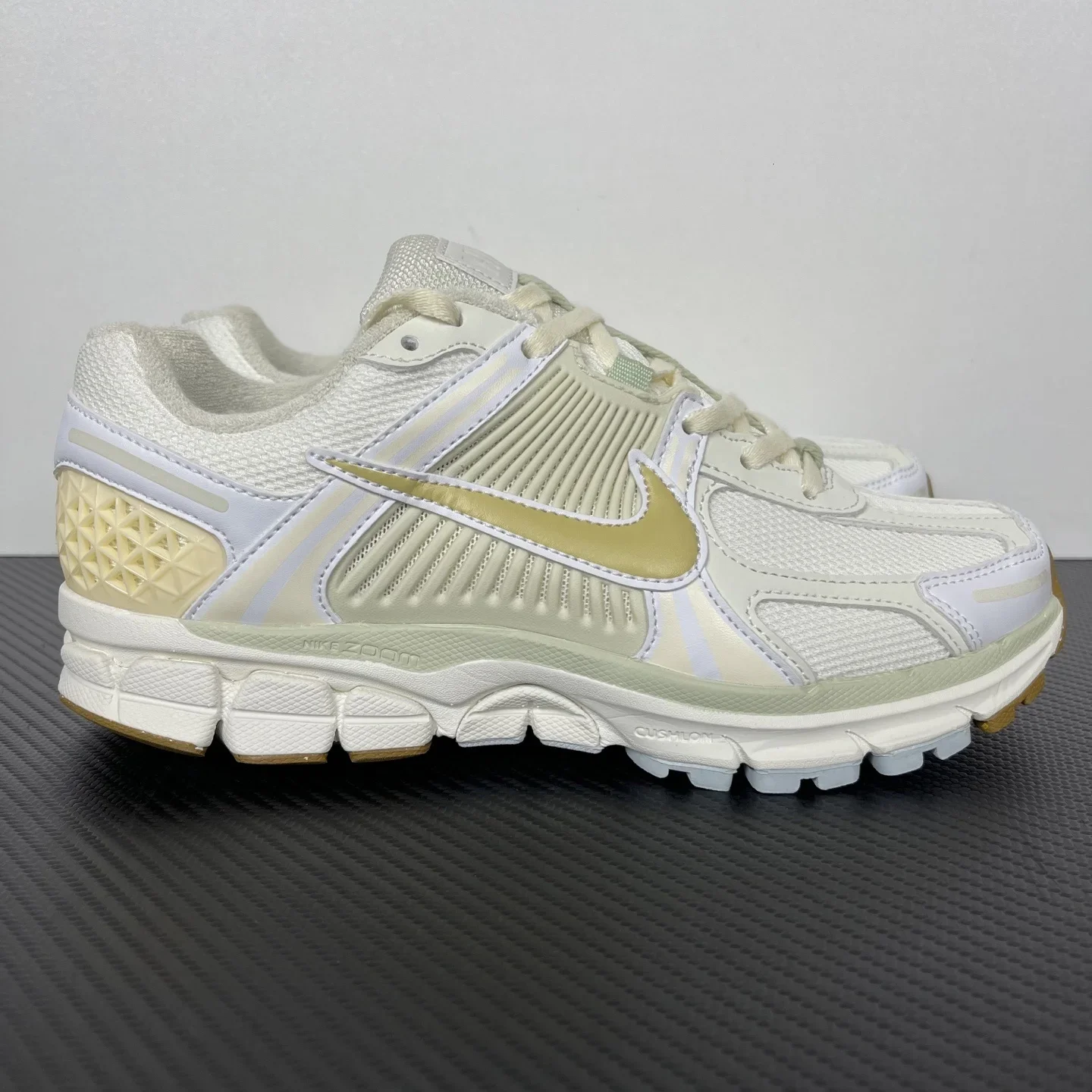 Nike Zoom Vomero 5 綠黃白