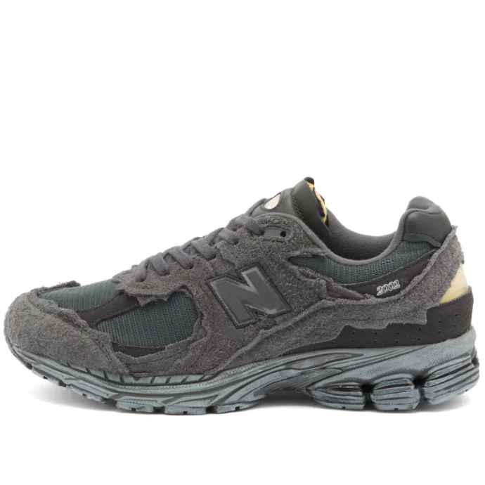 New Balance 2002R 幻影黑