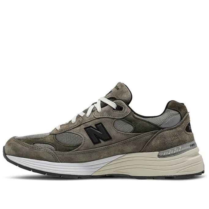 New Balance 992 聯名灰色
